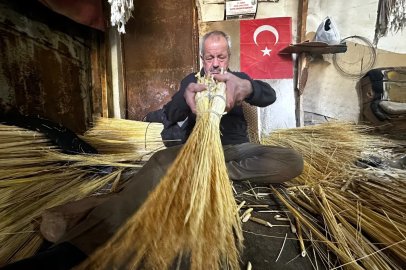 56 yıllık süpürgeci, teknolojiye direniyor