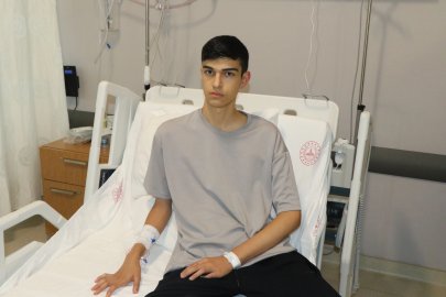 Samsun’da 17 yaşındaki hastanın göğsü ameliyatla düzeltildi