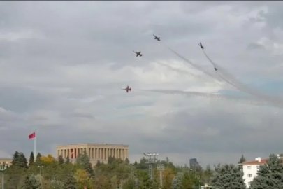 Türk Yıldızları'ndan 29 Ekim öncesi prova uçuşu