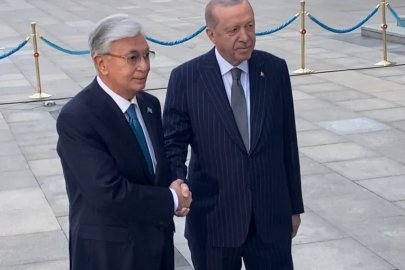 Cumhurbaşkanı Erdoğan, Kazakistan Cumhurbaşkanı Tokayev'i karşıladı