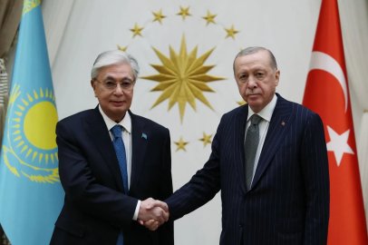 Cumhurbaşkanı Erdoğan, Kazakistan Cumhurbaşkanı Tokayev ile görüştü