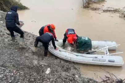 Dalaman'da çay taştı, yollar göle döndü, su baskınları yaşandı (2)