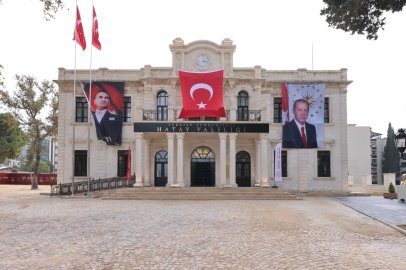Depremde zarar gören Hatay’ın 98 yıllık tarihi valilik binası yeniden inşa edildi