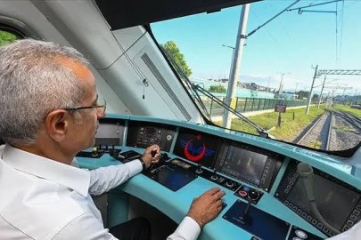 Bakan Uraloğlu: Marmaray 13 yılda 1,6 milyar yolcu taşıdı