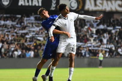 Altay'da Salih'ten profesyonel imza