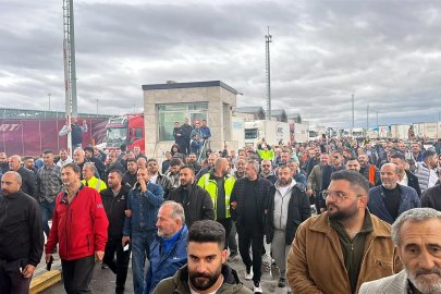 TIR şoförleri, Schengen vizesi sürecinde yaşadıkları sorunları dile getirmek için kontak kapattı