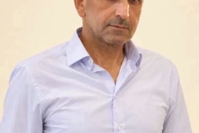 Çöken merdivenin altında kalan inşaat ustası toprağa verildi